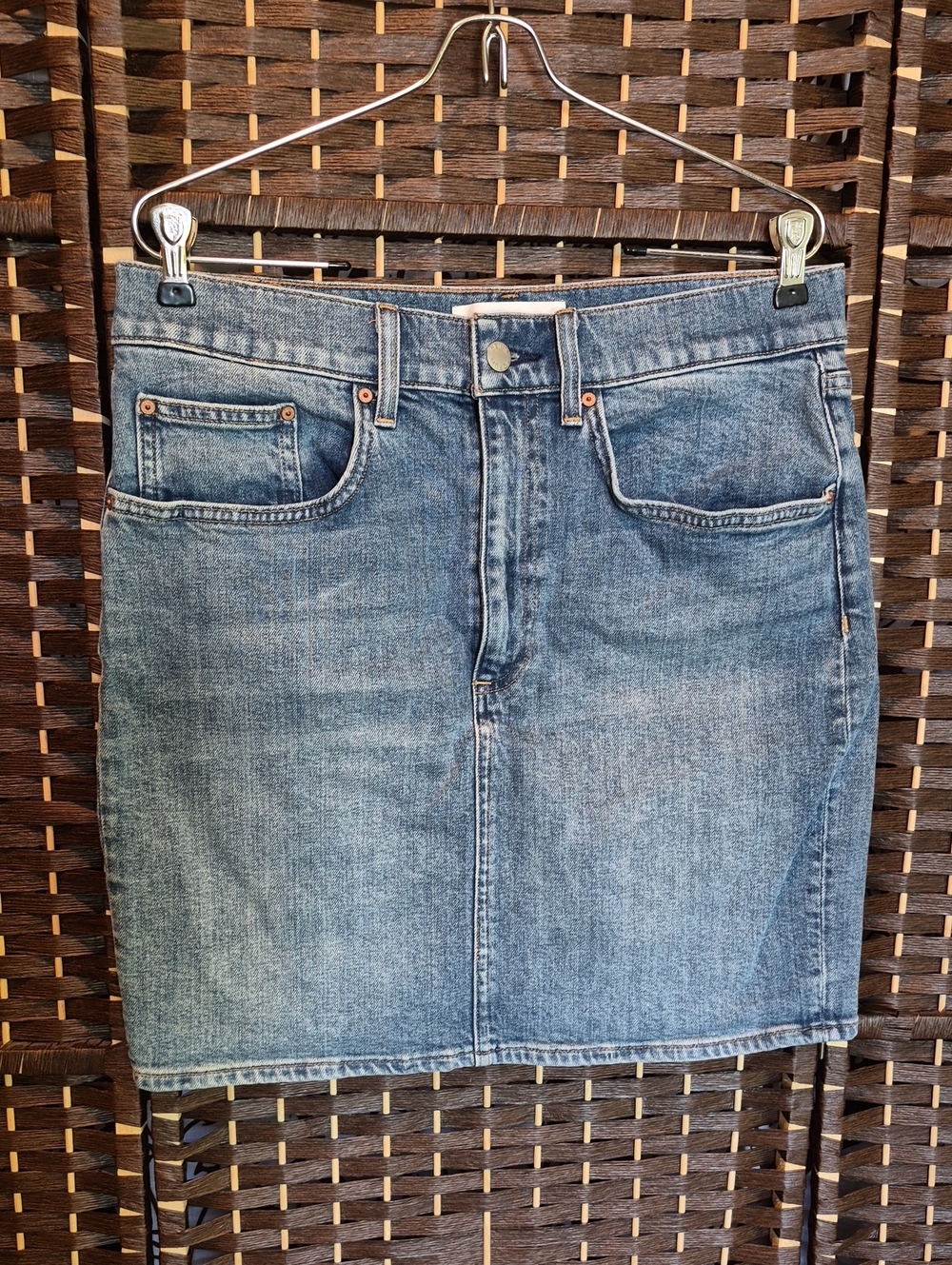 Denim Forum Classic Blue Denim Mini Skirt - Casual Everyday Style